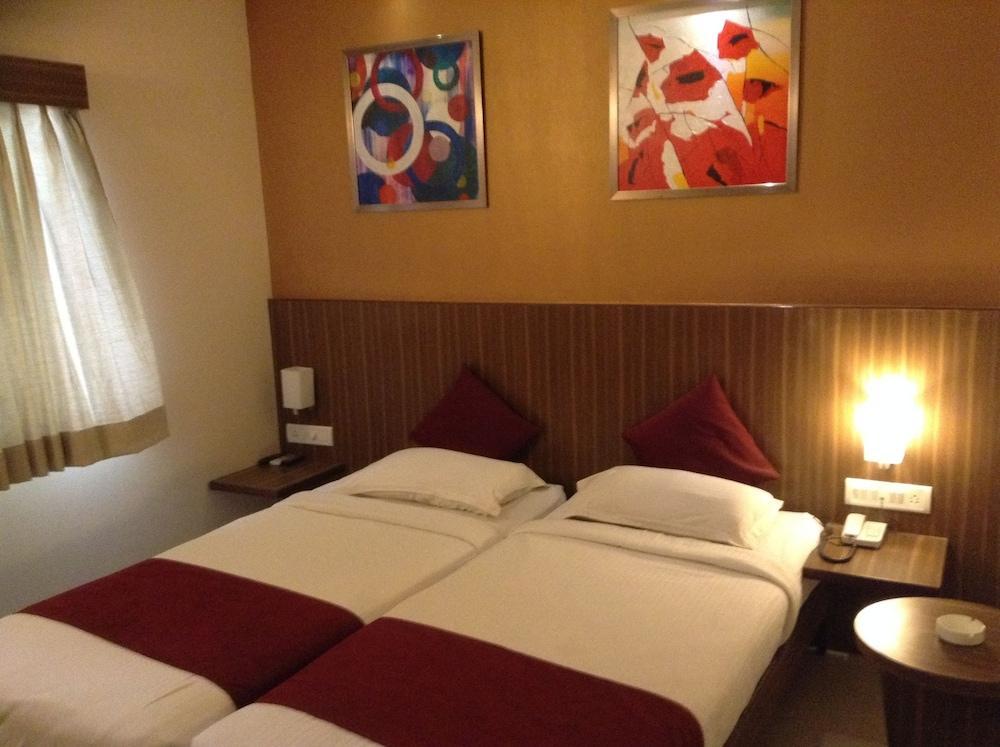 Octave La Sara Vista Hotel Бангалор Екстериор снимка