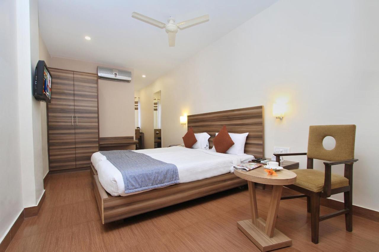 Octave La Sara Vista Hotel Бангалор Екстериор снимка