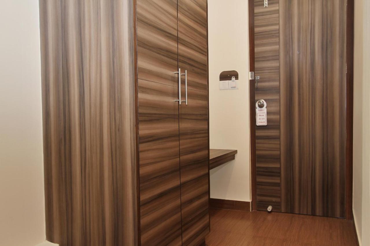 Octave La Sara Vista Hotel Бангалор Екстериор снимка