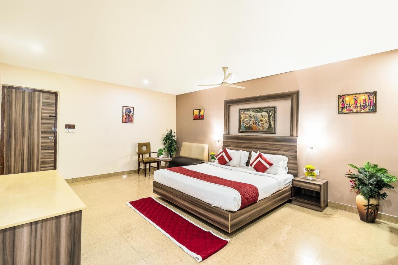 Octave La Sara Vista Hotel Бангалор Екстериор снимка