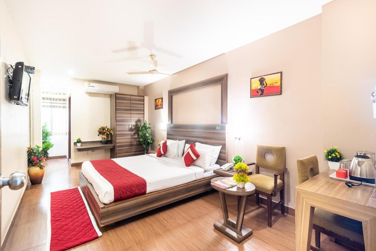 Octave La Sara Vista Hotel Бангалор Екстериор снимка