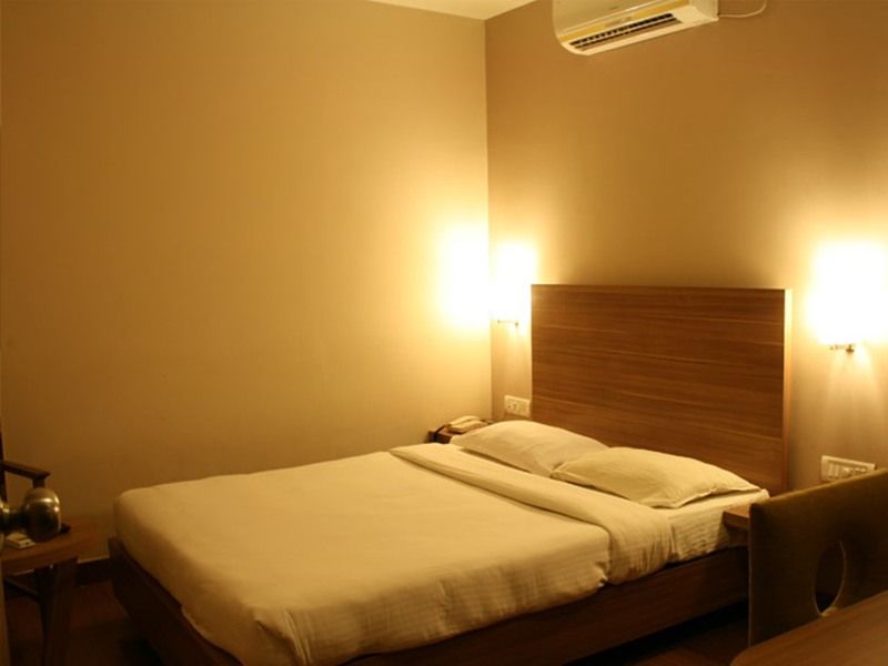 Octave La Sara Vista Hotel Бангалор Екстериор снимка